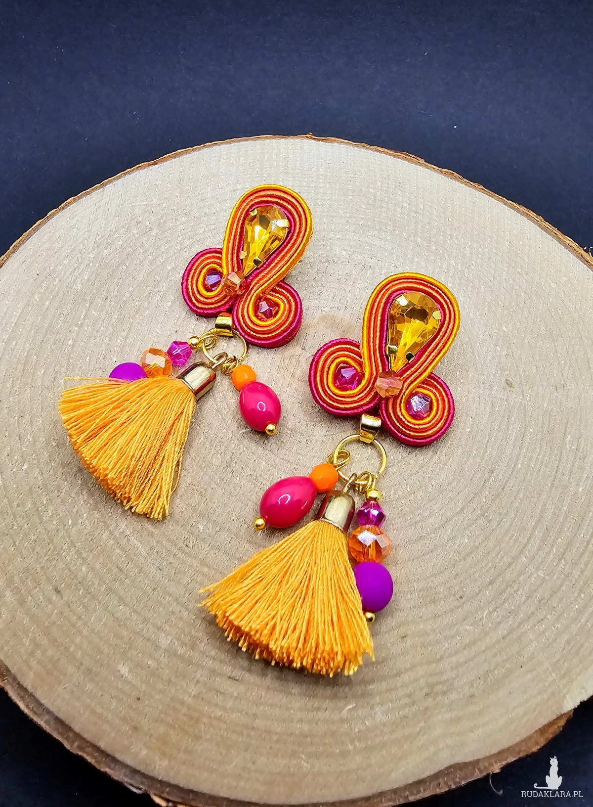 Pomarańczowo-różowe kolczyki sutasz z chwostami